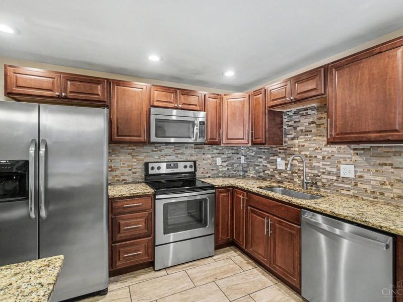 777 Sando Drive, Fairfield, OH 45014 Photo 9