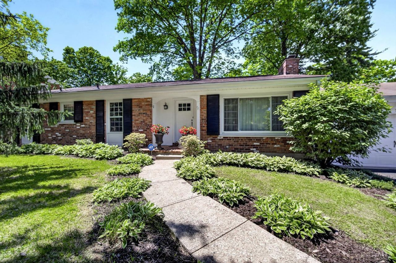 9367 Sherborn Drive, Springfield Twp., OH 45231 Main Photo
