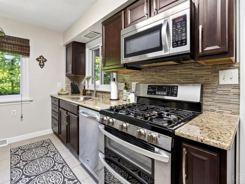 9367 Sherborn Drive, Springfield Twp., OH 45231 Photo 15