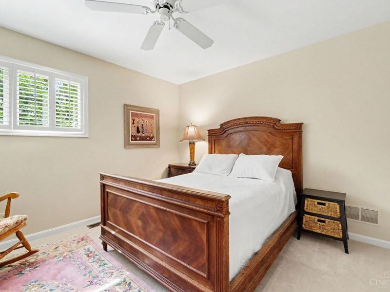 14 Hetherington Court, Glendale, OH 45246 Photo 15