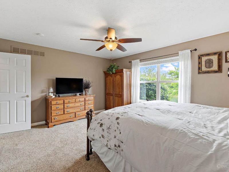 4450 Pond Meadows Court, Mason, OH 45040 Photo 12