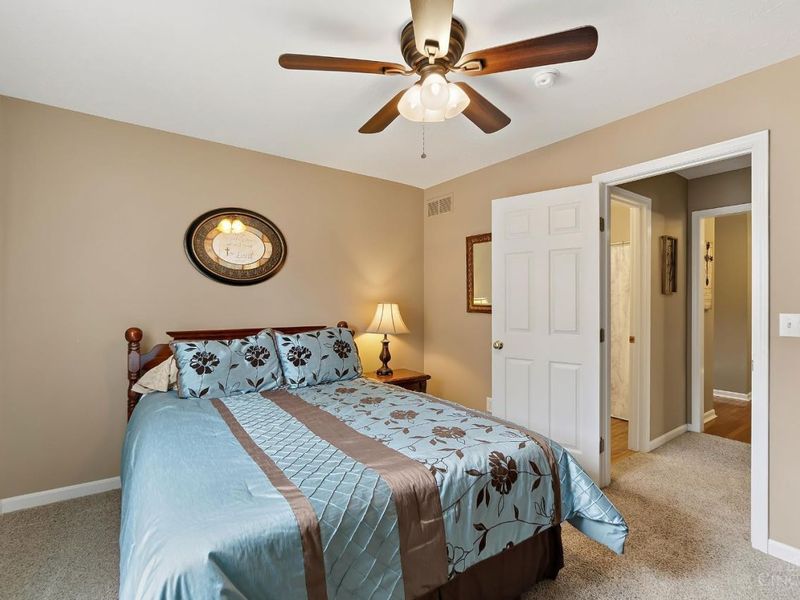 4450 Pond Meadows Court, Mason, OH 45040 Photo 15
