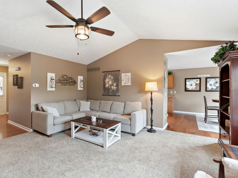 4450 Pond Meadows Court, Mason, OH 45040 Photo 7