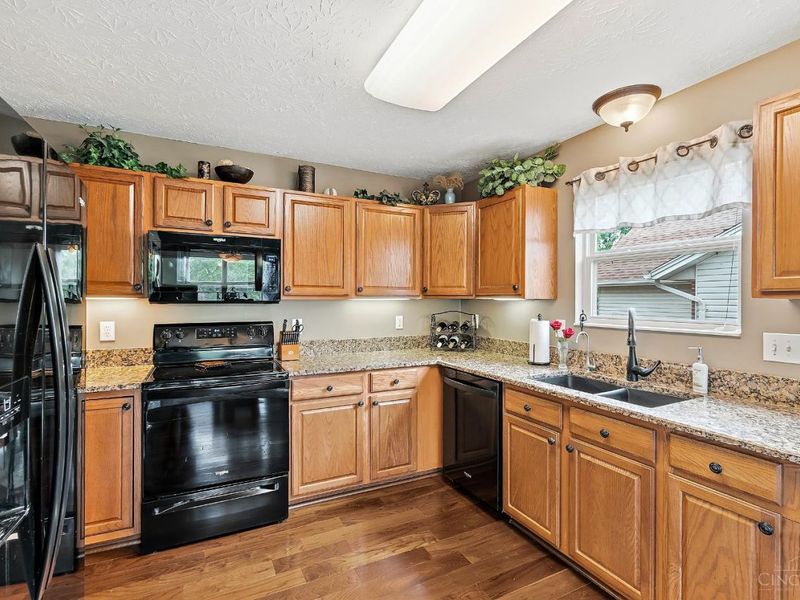 4450 Pond Meadows Court, Mason, OH 45040 Photo 9