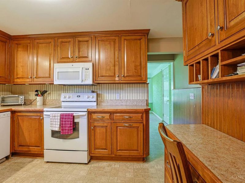 7401 N Timberlane Drive, Madeira, OH 45243 Photo 18