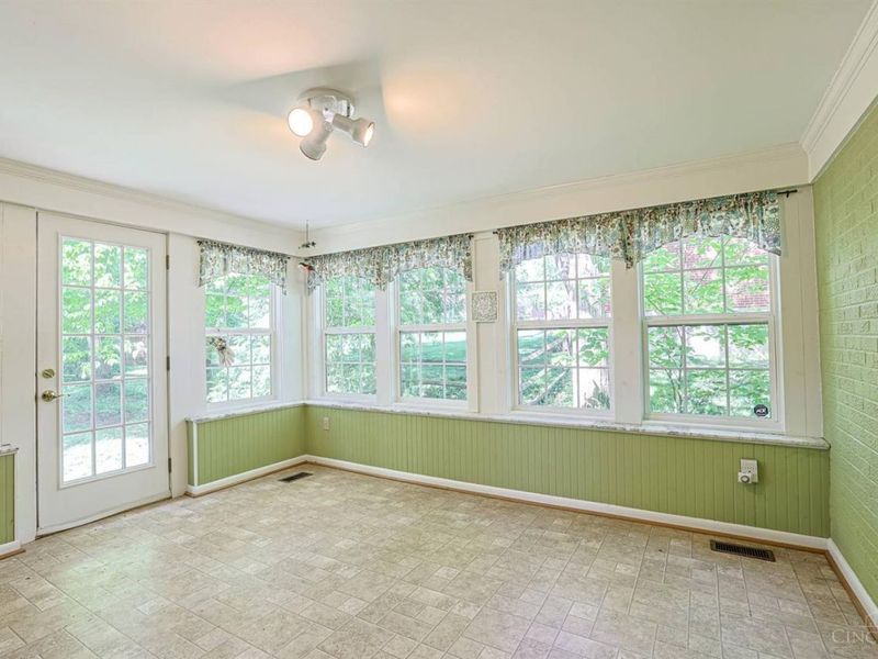 7401 N Timberlane Drive, Madeira, OH 45243 Photo 9