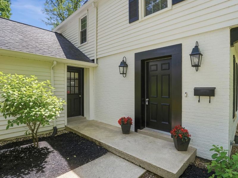 3730 Pleasant Street, Mariemont, OH 45227 Photo 4