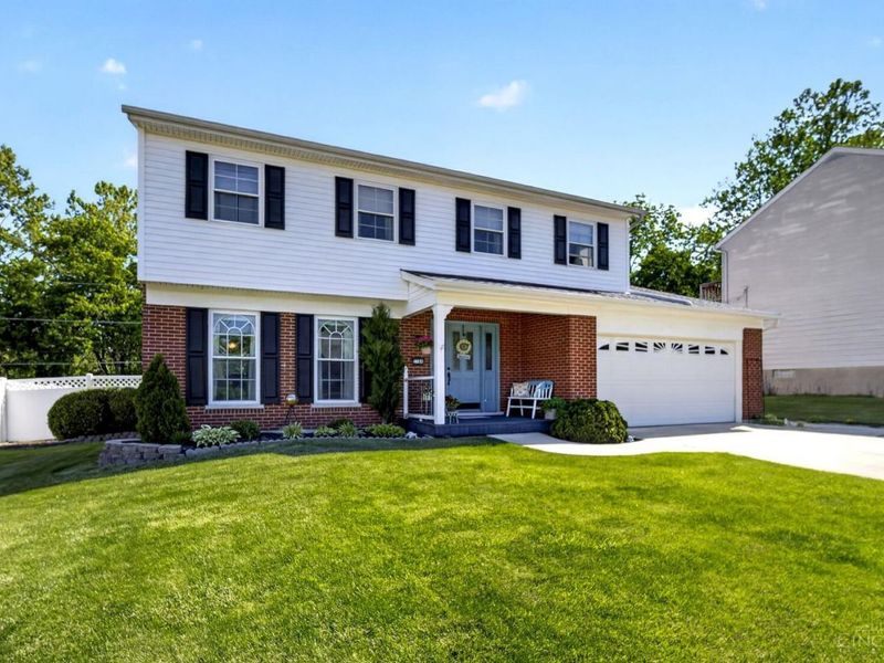 2784 Mahoning Court, Miami Twp, OH 45233 Photo 2
