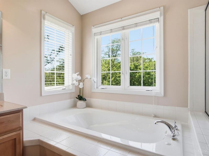7605 Fox Chase Drive, West Chester, OH 45069 Photo 25