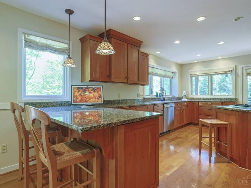 26 Trailbridge Drive, Blue Ash, OH 45241 Photo 12