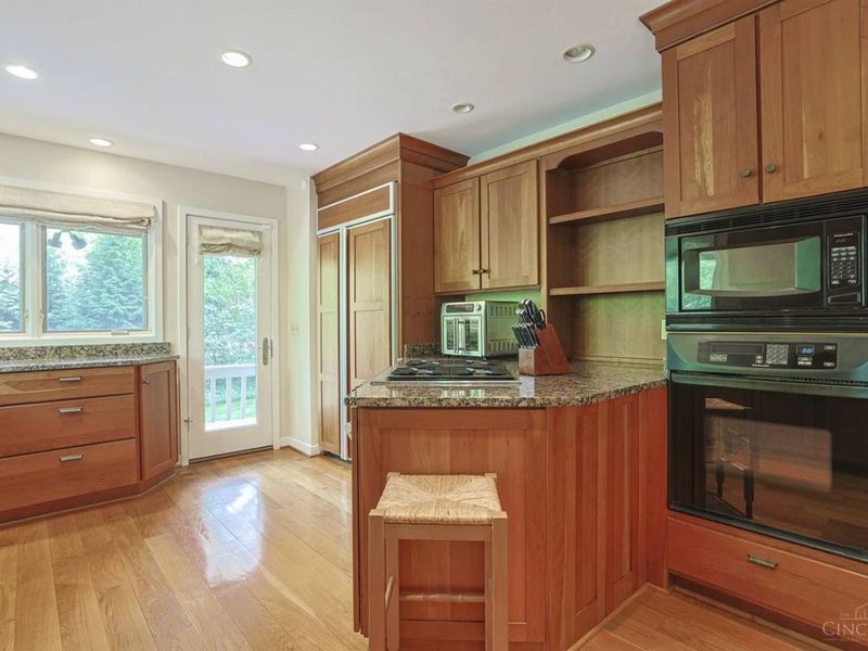 26 Trailbridge Drive, Blue Ash, OH 45241 Photo 14