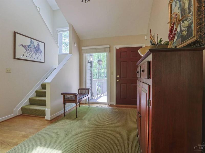 26 Trailbridge Drive, Blue Ash, OH 45241 Photo 4