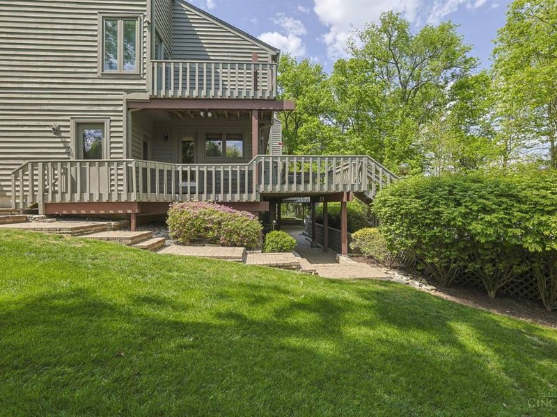 26 Trailbridge Drive, Blue Ash, OH 45241 Photo 57