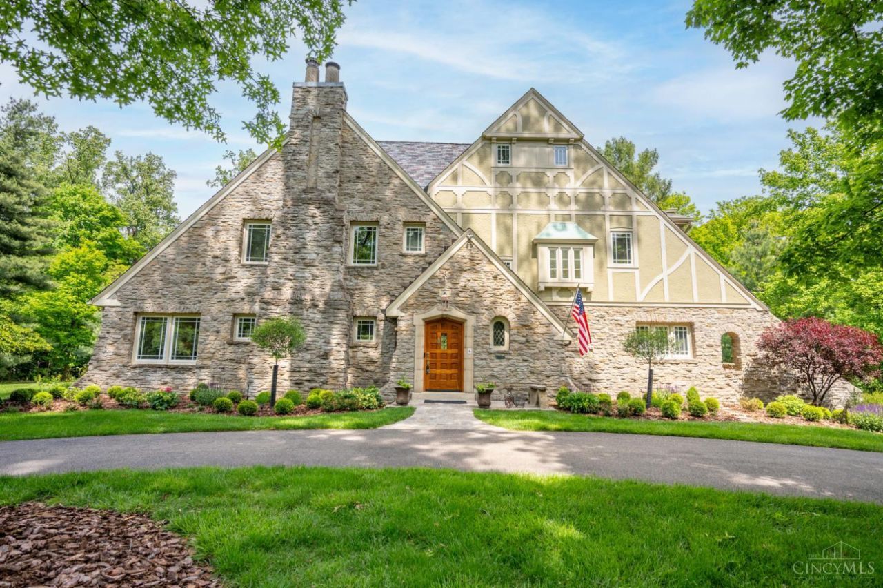6 Forest Hill Drive, Cincinnati, OH 45208 Main Photo