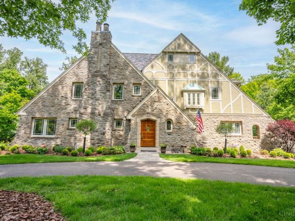 6 Forest Hill Drive, Cincinnati, OH 45208