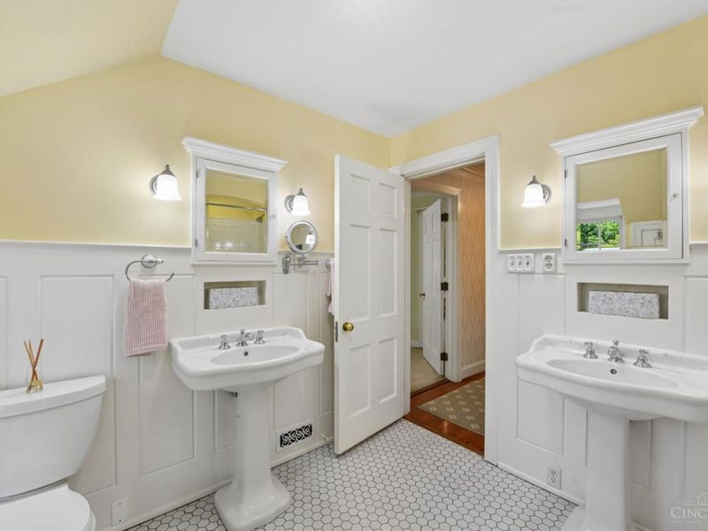 1211 Herschel Woods Lane, Cincinnati, OH 45208 Photo 20