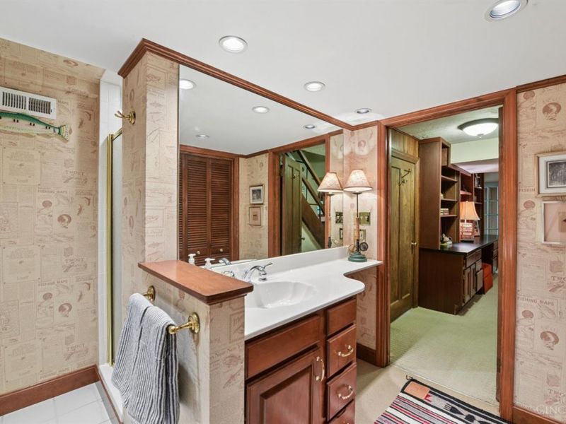 1211 Herschel Woods Lane, Cincinnati, OH 45208 Photo 34