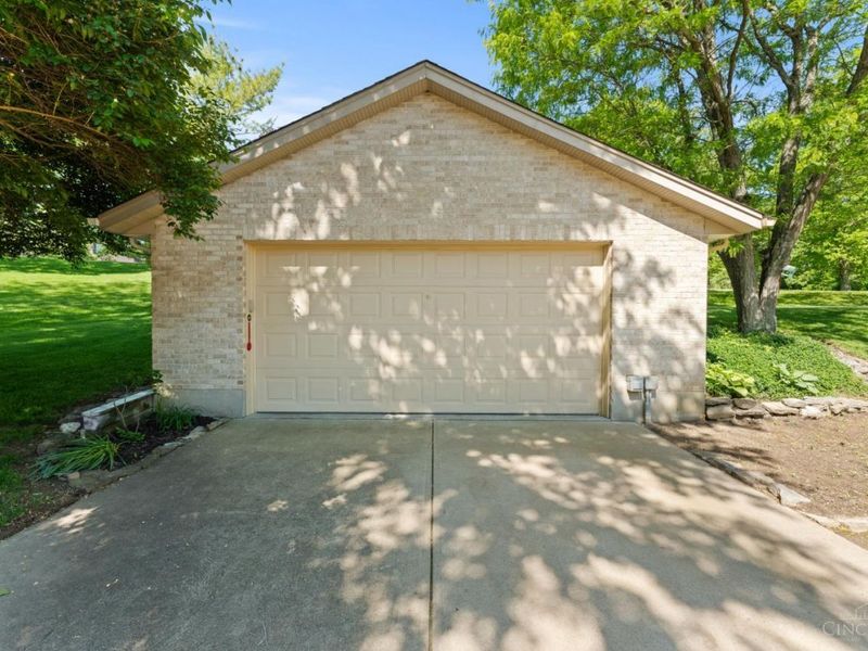 121 Random Drive, Hamilton, OH 45013 Photo 10