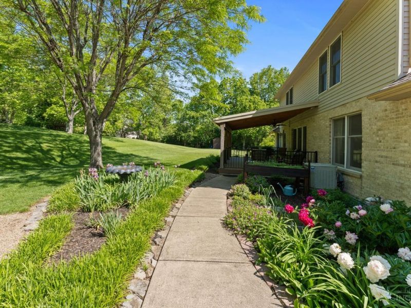 121 Random Drive, Hamilton, OH 45013 Photo 12
