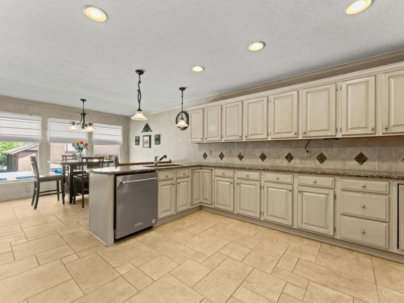 121 Random Drive, Hamilton, OH 45013 Photo 26