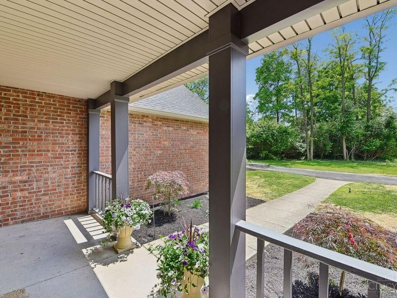 6149 Saint Regis Drive, Sycamore Township, OH 45236 Photo 3