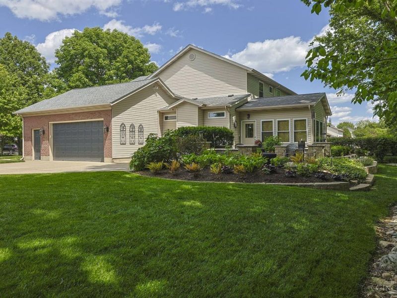 8313 Ironside Court, West Chester, OH 45069 Photo 3