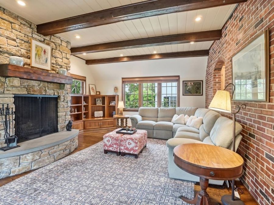 Property Image 37