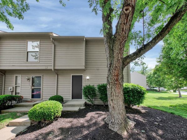 5015 Columbia Circle, Unit 15-60, West Chester, OH 45011