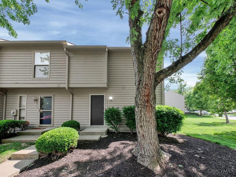 5015 Columbia Circle, Unit 15-60, West Chester, OH 45011 Photo 1