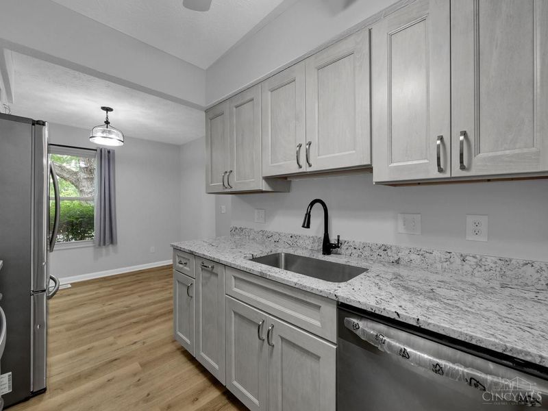 5015 Columbia Circle, Unit 15-60, West Chester, OH 45011 Photo 10
