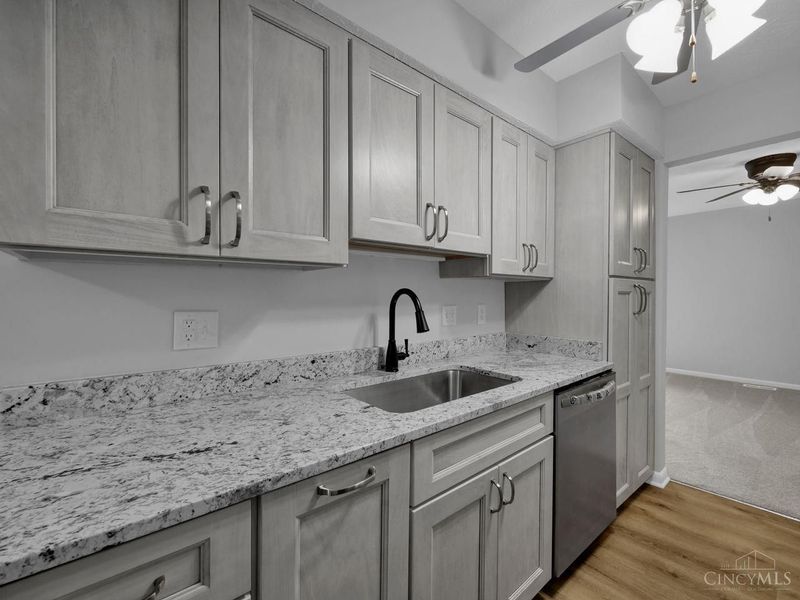 5015 Columbia Circle, Unit 15-60, West Chester, OH 45011 Photo 12