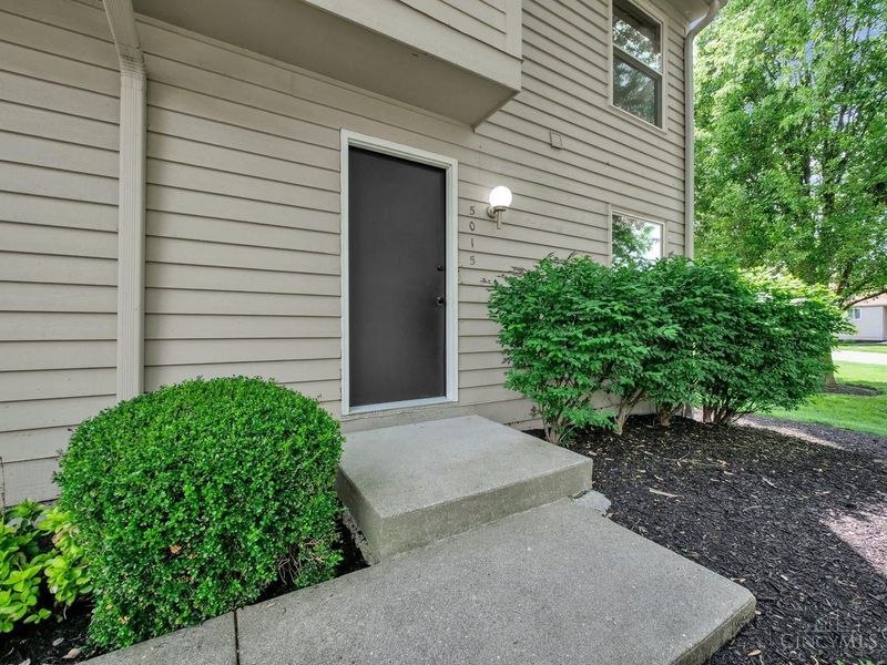 5015 Columbia Circle, Unit 15-60, West Chester, OH 45011 Photo 3