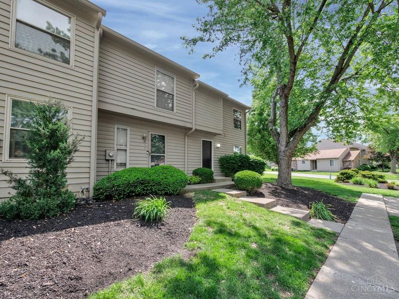 5015 Columbia Circle, Unit 15-60, West Chester, OH 45011 Photo 4