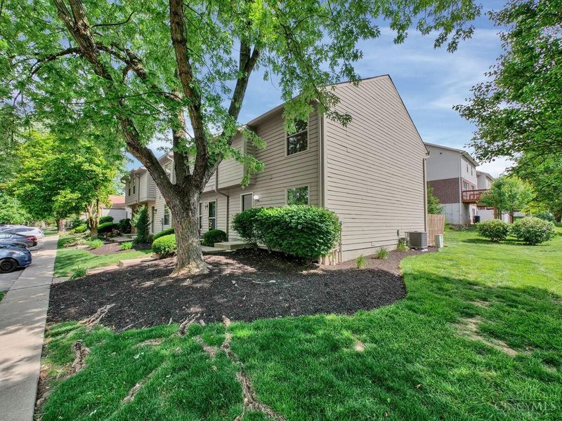 5015 Columbia Circle, Unit 15-60, West Chester, OH 45011 Photo 5
