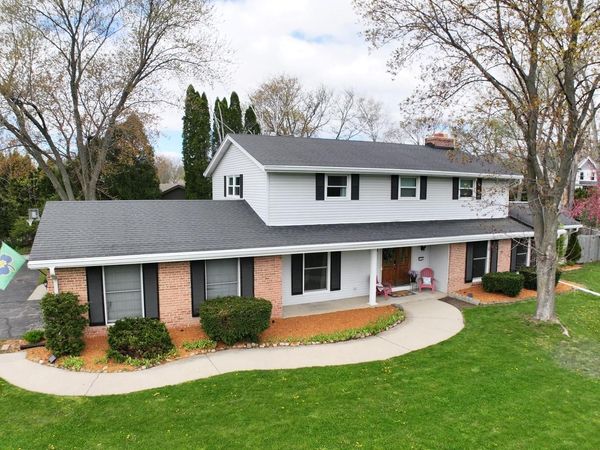 2500 Hemlock ROAD, Glendale, WI 53209