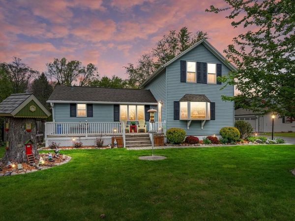 520 Oakwood ROAD, Oak Creek, WI 53154
