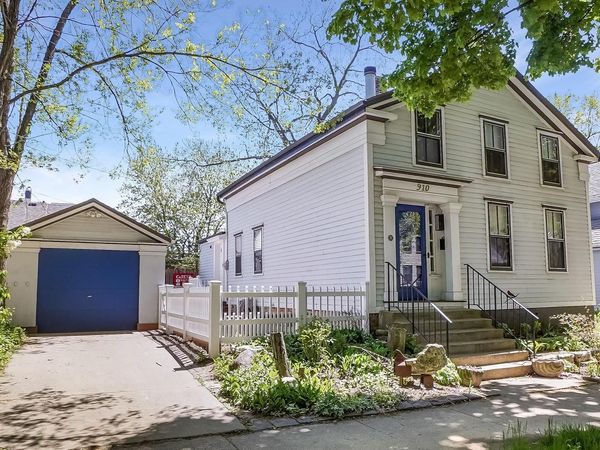 910 3rd STREET, Milwaukee, WI 53204