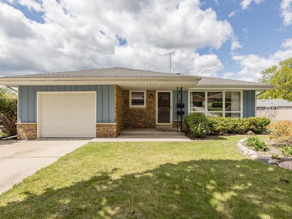 250 Hine AVENUE, Waukesha, WI 53188