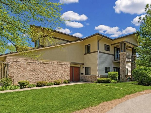 500 Bender ROAD, Unit 74, Glendale, WI 53217