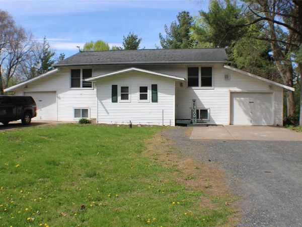 16682-90 96th Avenue, Unit 2, Chippewa Falls, WI 54729