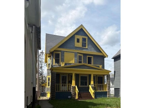 2861 16th STREET, Unit 2863, Milwaukee, WI 53206