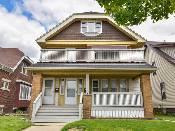 422 Harrison AVENUE, Unit 424, Milwaukee, WI 53207