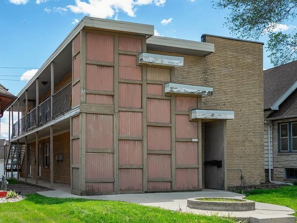 5315 National AVENUE, West Milwaukee, WI 53214