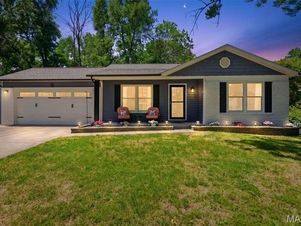 927 Summer Leaf Drive, St Peters, MO 63376