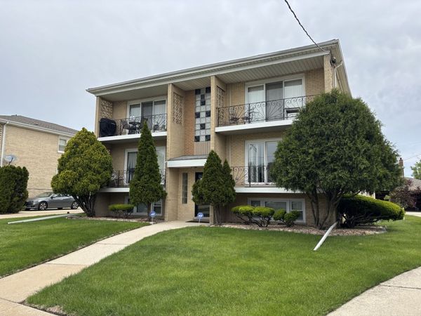 8637 Leamington Avenue , Unit 1S, Burbank, IL 60459