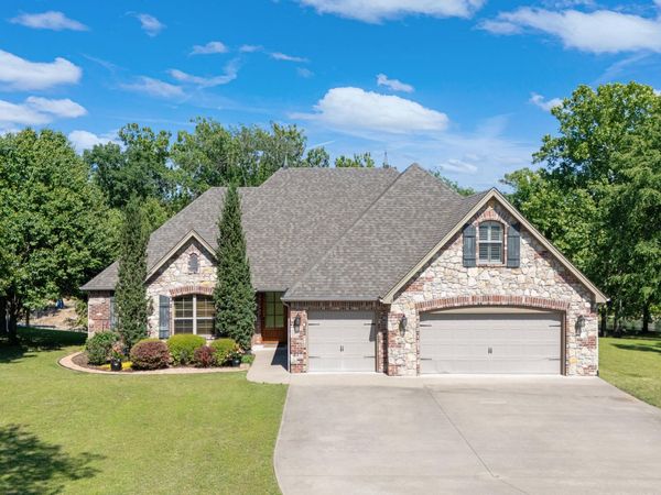 4987 Lighthouse Springs Drive, Grove, OK 74344