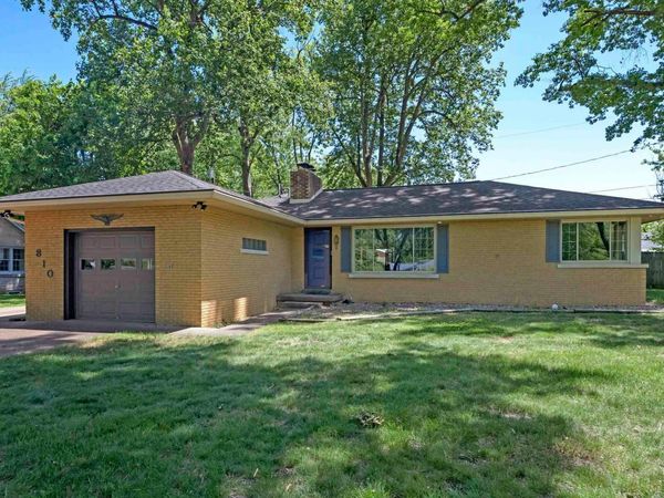 810 Plaza Drive, Evansville, IN 47715
