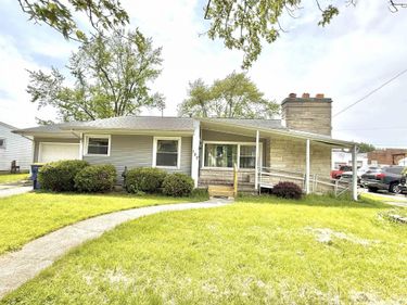 107 N Madison Avenue, Converse, IN 46919