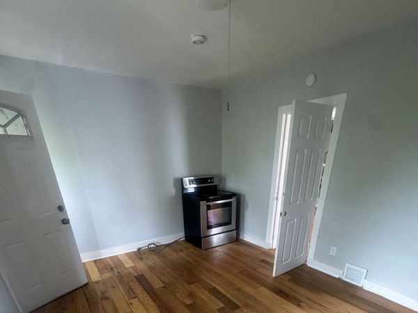 7 Armstrong , Bridgeport, CT 06608