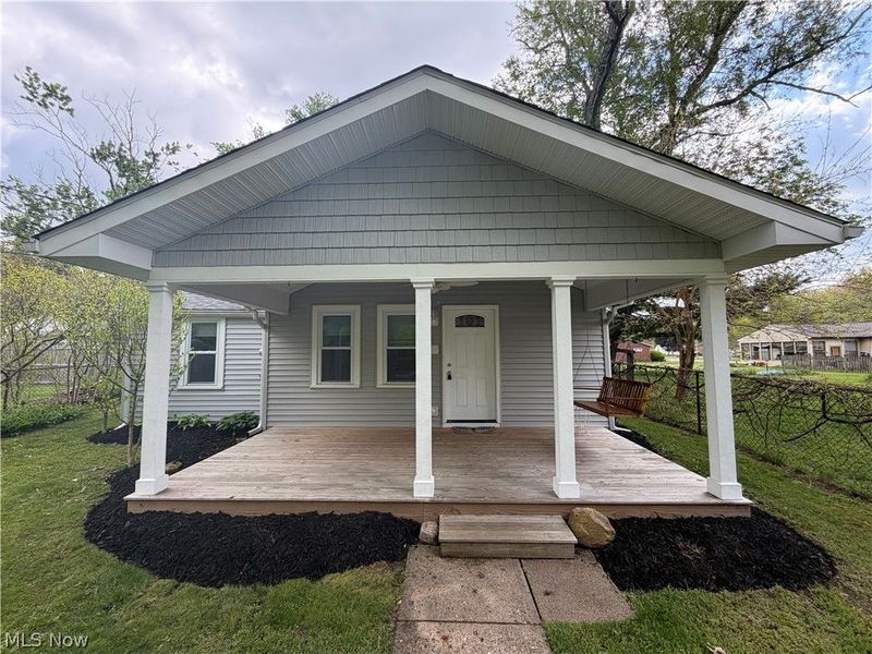 230 Hunter Avenue, Munroe Falls, OH 44262 Photo 2